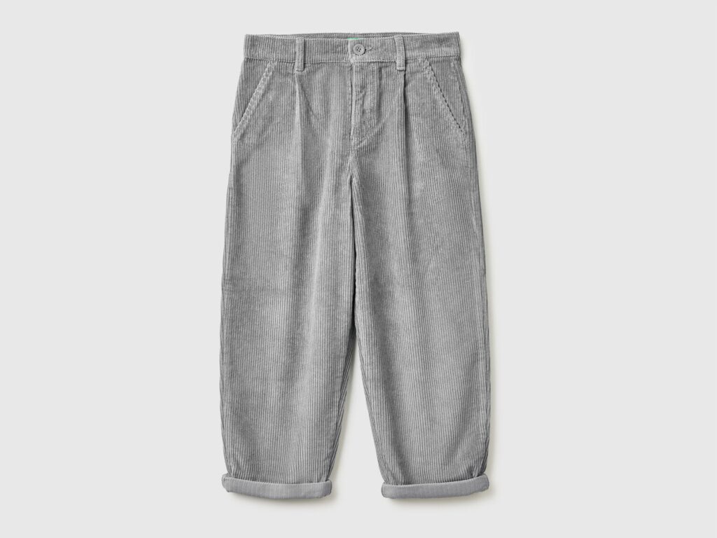Pantalón gris